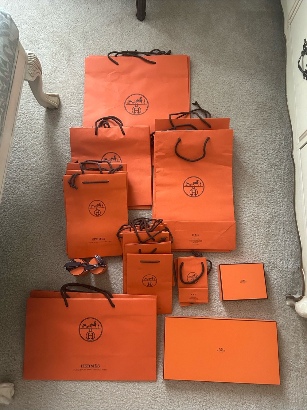 Hermès Orange Shopping Gift Bags & Boxes Set